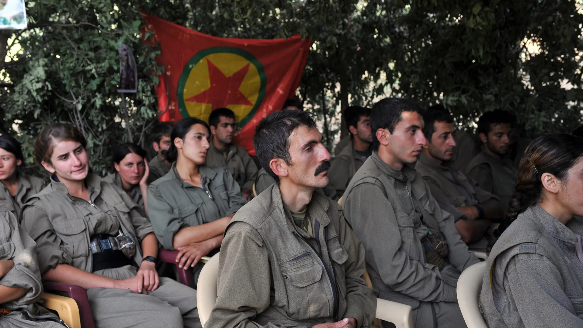 
                    PKK considera que libertação do líder Ocalan é crucial para paz com Turquia
                
