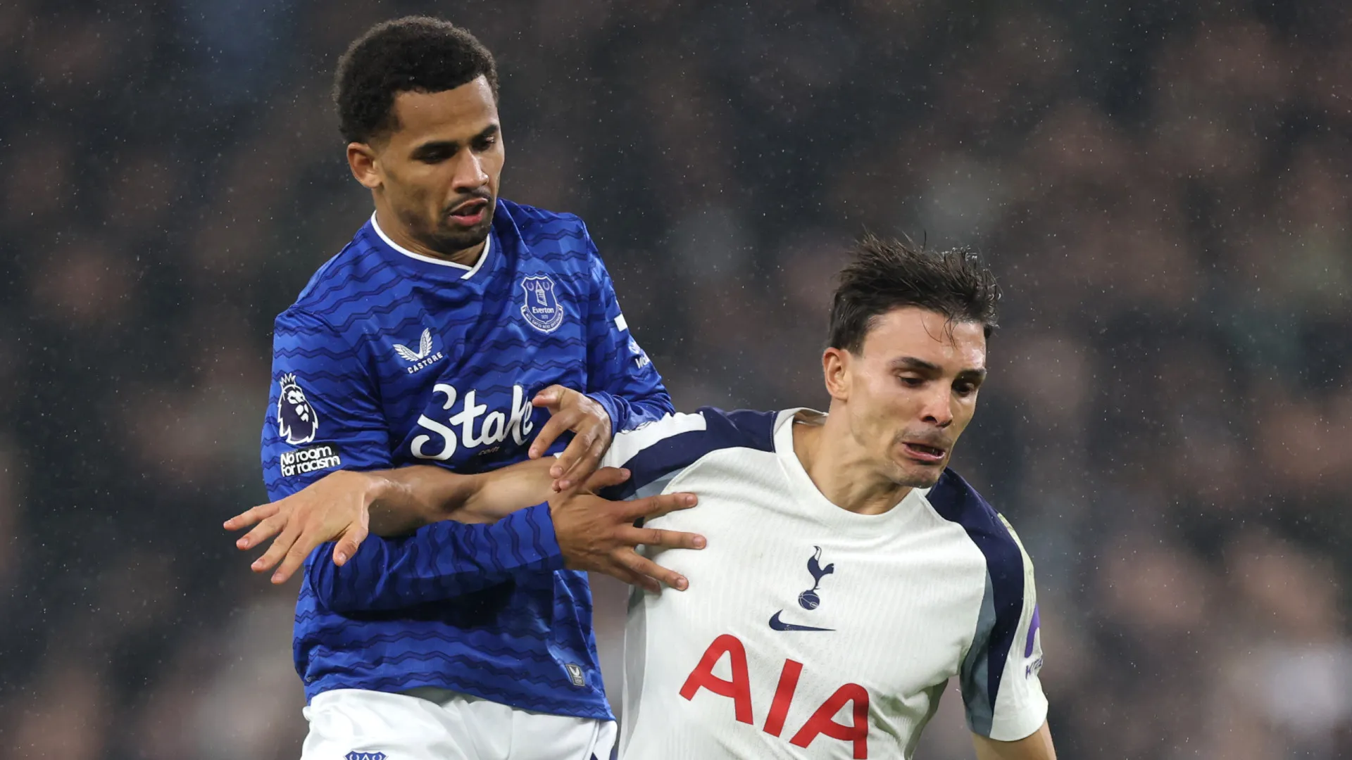 Palhinha ajuda Tottenham a regressar às vitórias na Premier League