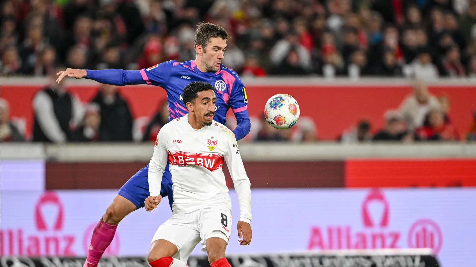 Tiago Tomás presente na quinta vitória seguida do Estugarda na Bundesliga