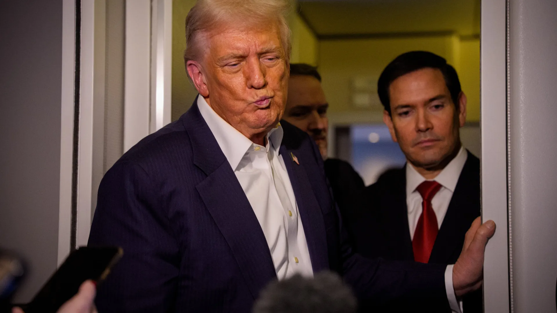 
                    Trump recusa descartar 3.º mandato. E vice-presidência? 
