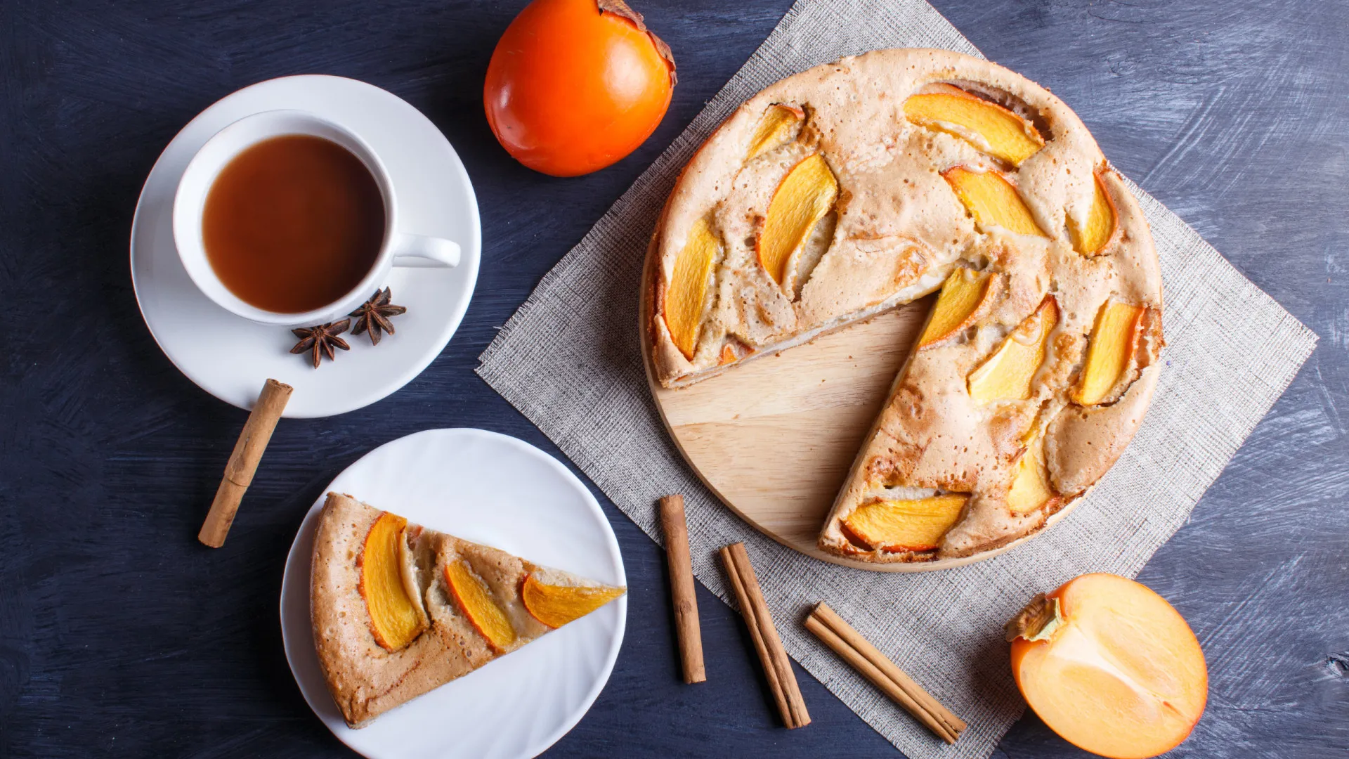 Sem saber o que fazer com dióspiros? Temos três receitas muito simples