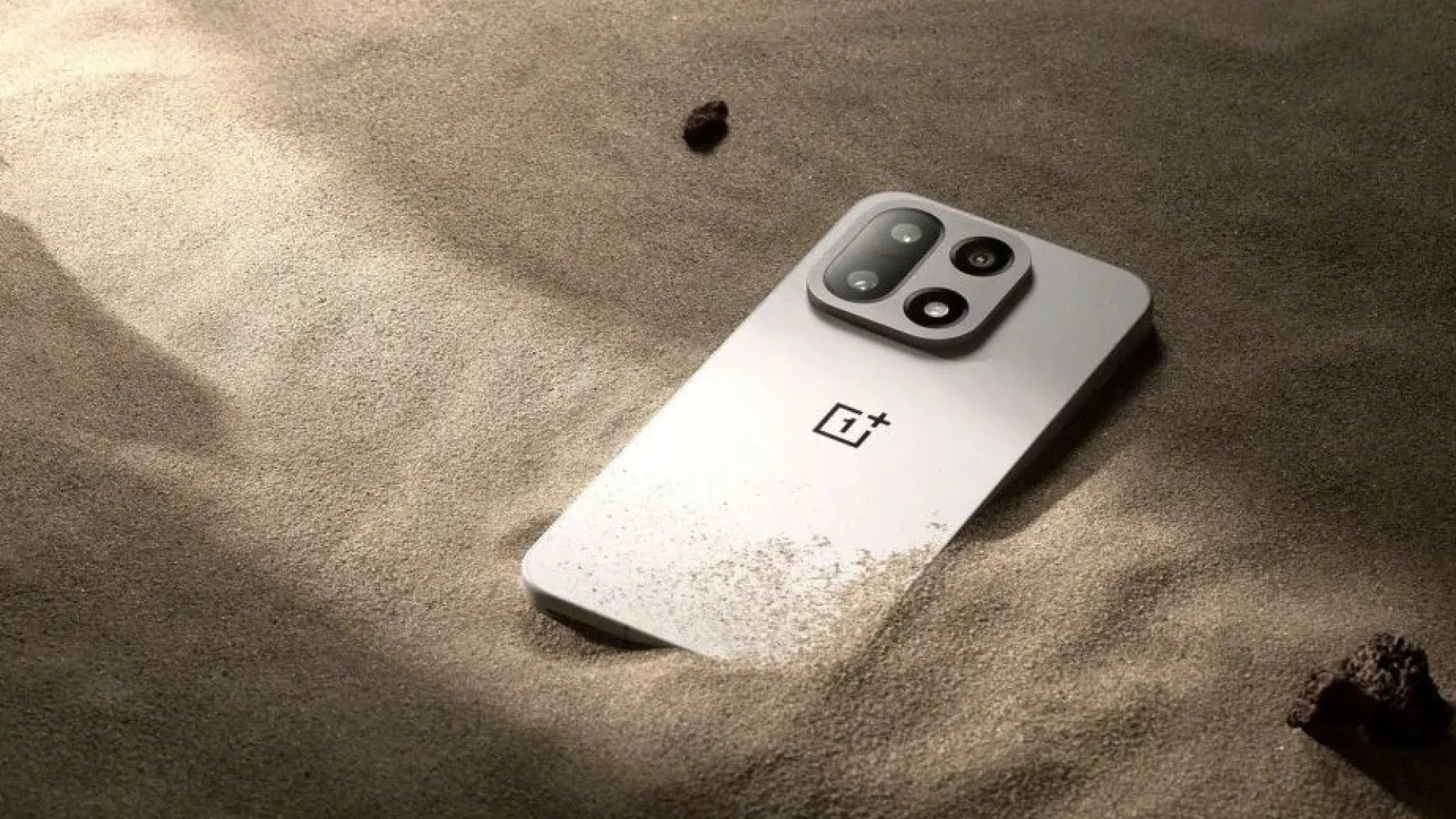 OnePlus 15 já chegou à China. Quando é lançado por cá?