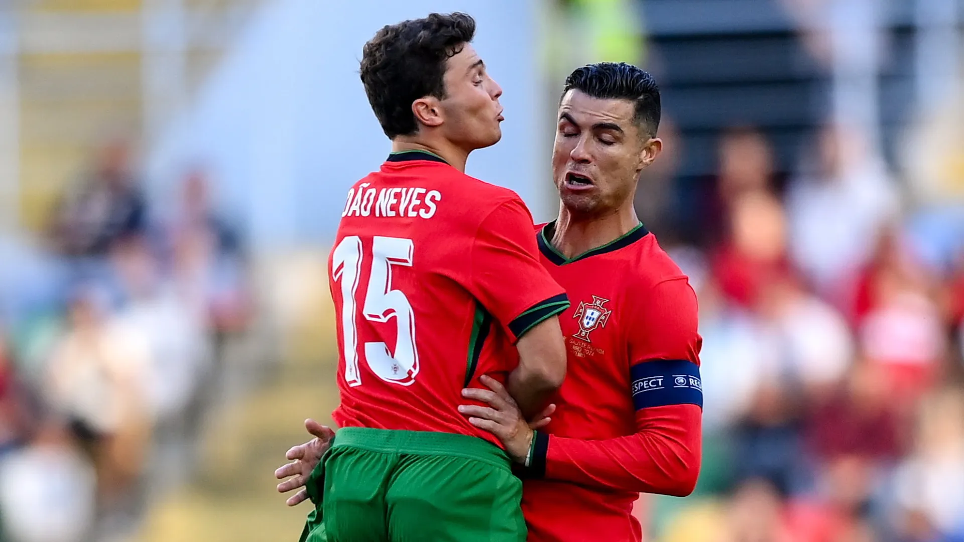 
                    Cristiano Ronaldo e mais três portugueses 'espreitam' melhor onze de 2025
                