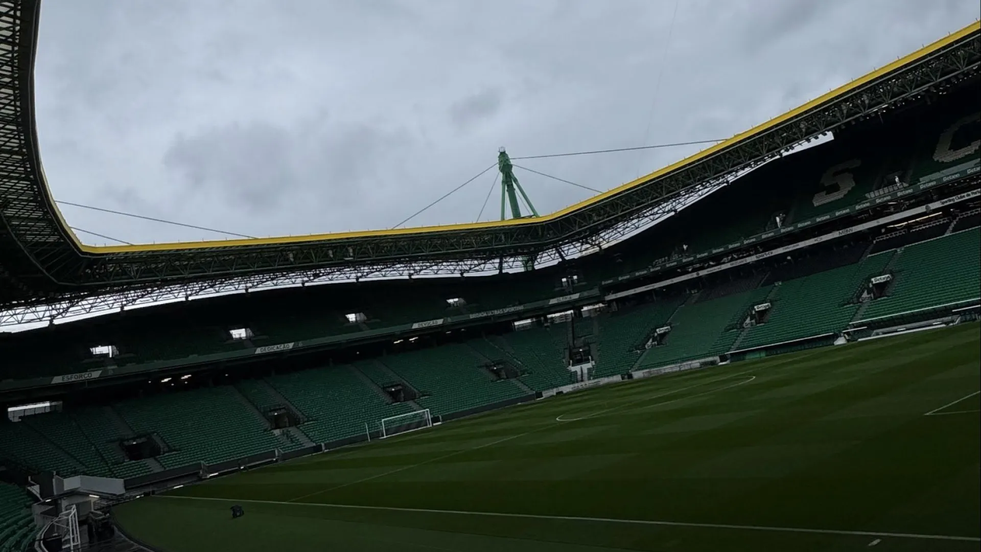 
                    EM DIRETO: Tarde de Taça sem surpresas antes do Sporting-Marinhense 
                