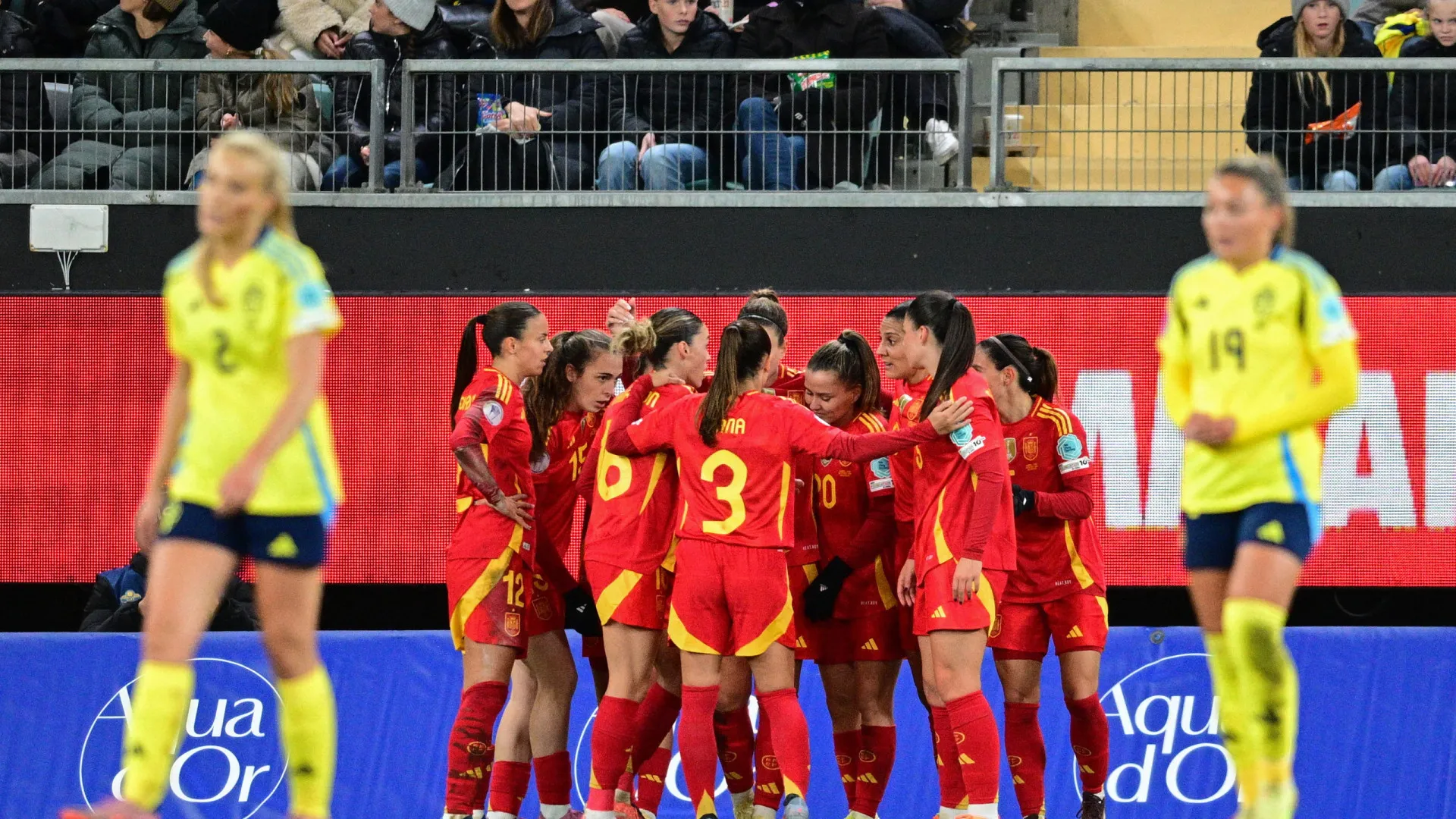 
                    Espanha carimba final da Liga das Nações feminina ao derrotar Suécia
                