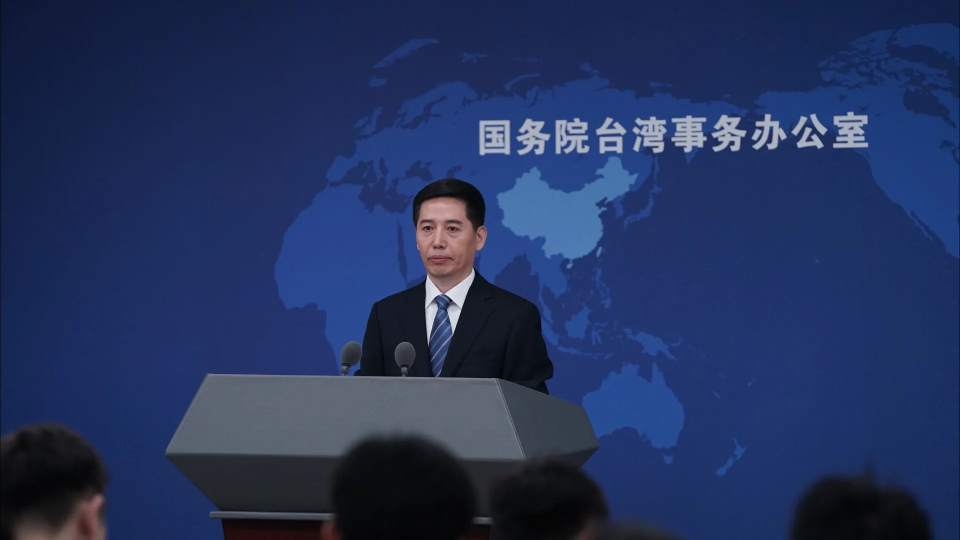 Pequim reafirma ameaça de força sobre Taiwan e Taipé apela à resistência