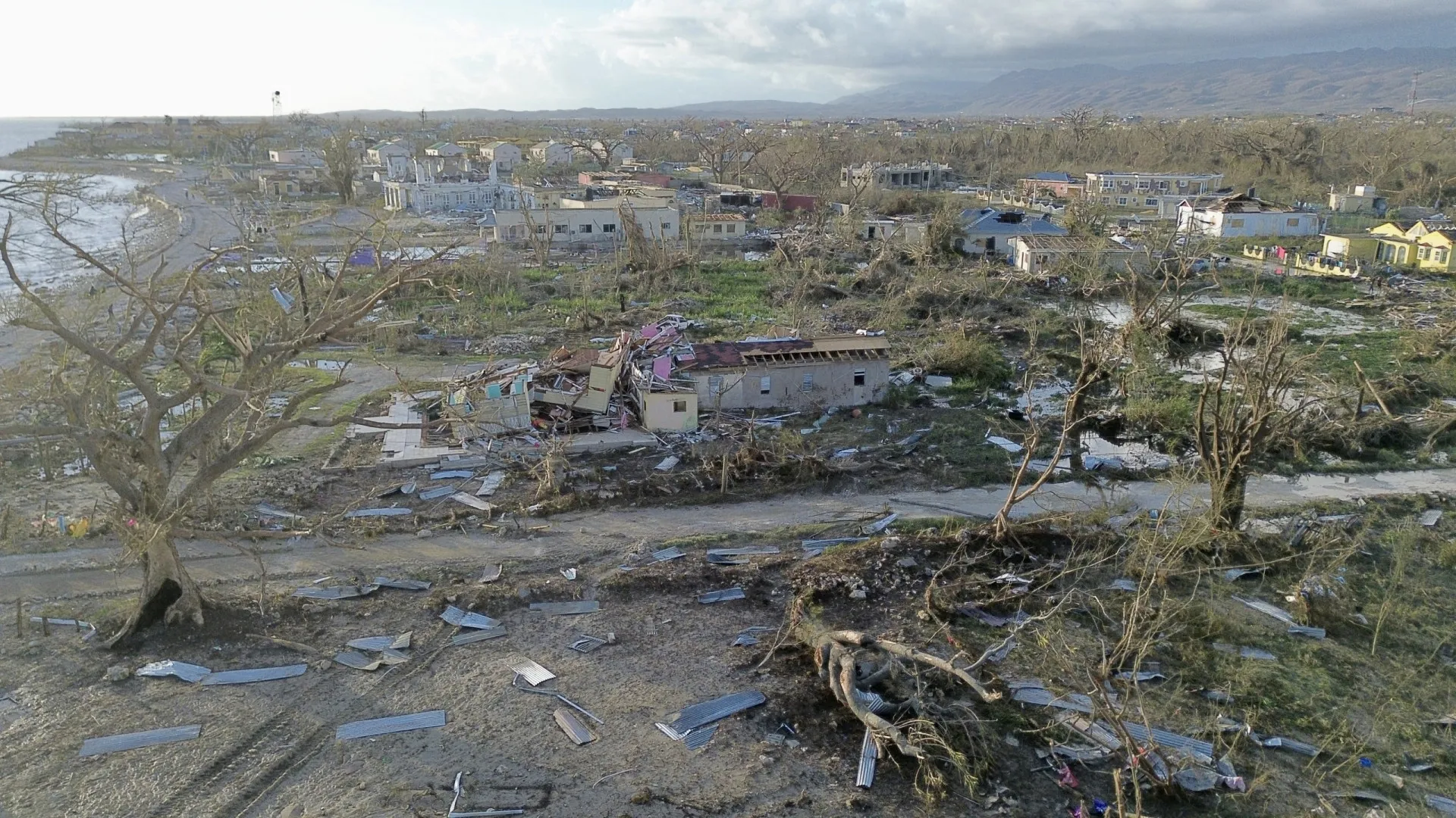 
                    Furacão Melissa deve atingir arquipélago das Bermudas ao fim do dia
                