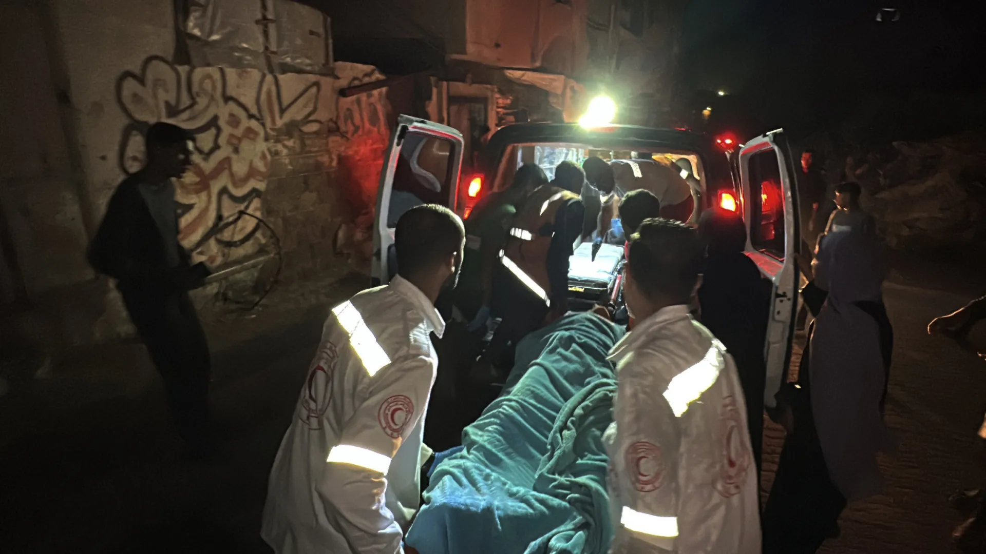 Equipa enviada para procurar corpos em Gaza sem autorização de entrada