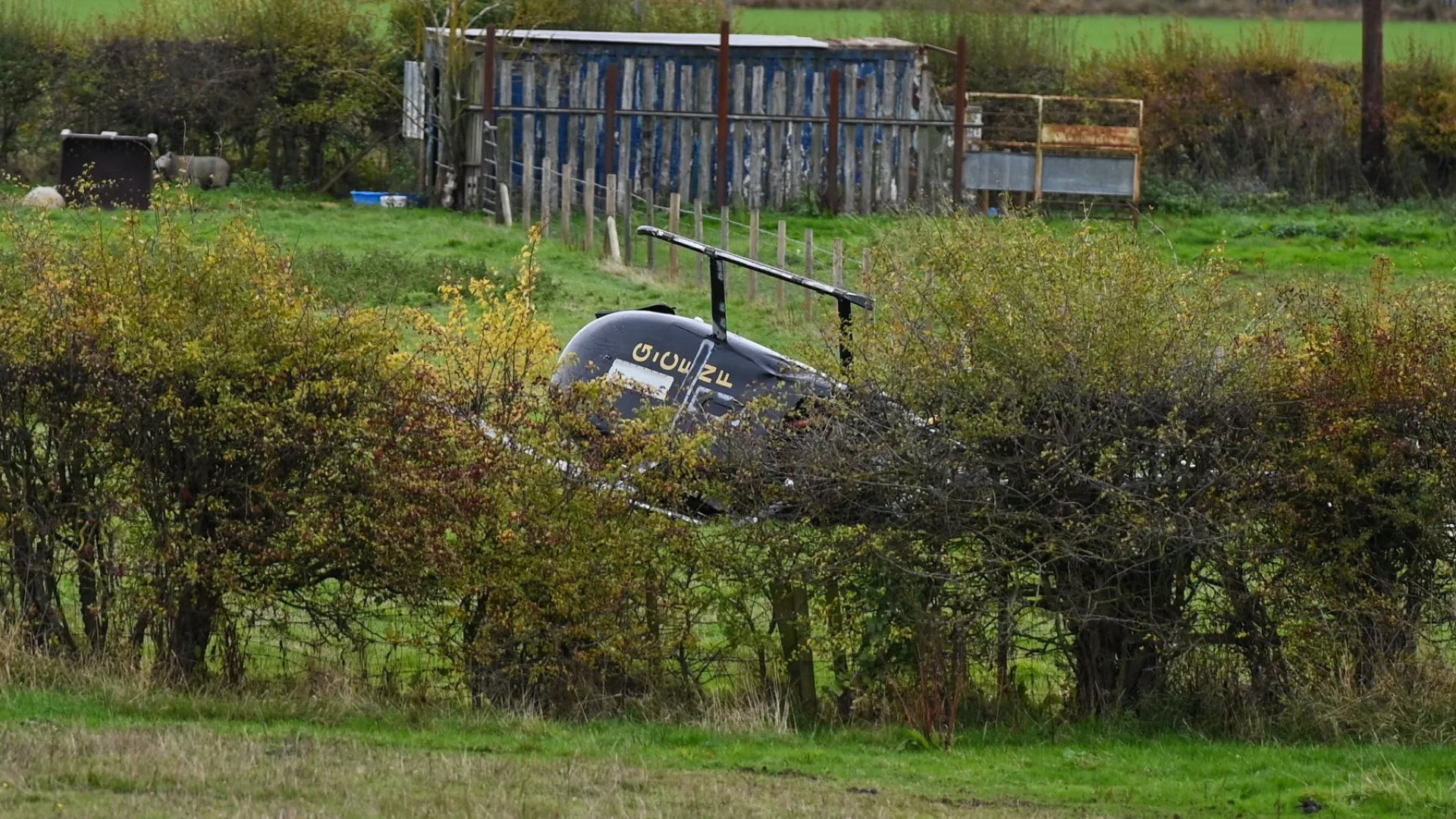 Helicóptero despenha-se num terreno em Yorkshire. Polícia no local