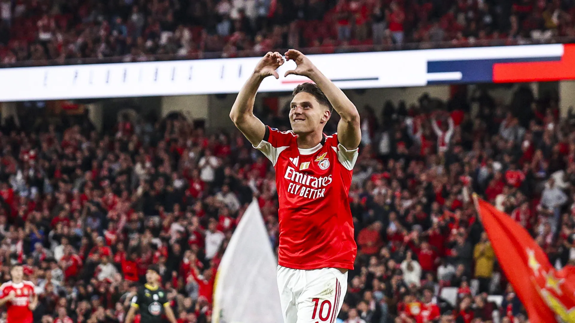 
                    Atenção, Benfica: Georgiy Sudakov é dispensado da Ucrânia. Eis o motivo
                