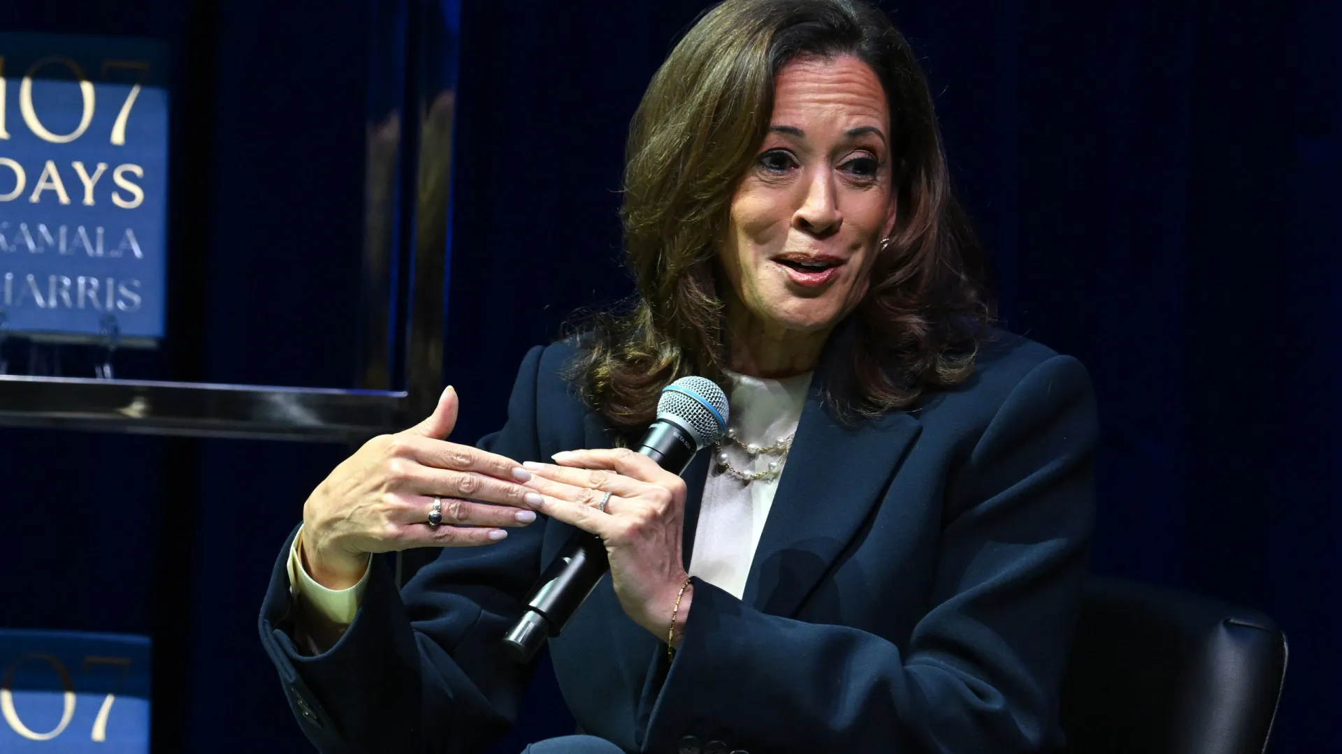 
                    Kamala Harris revela que Joe Biden 