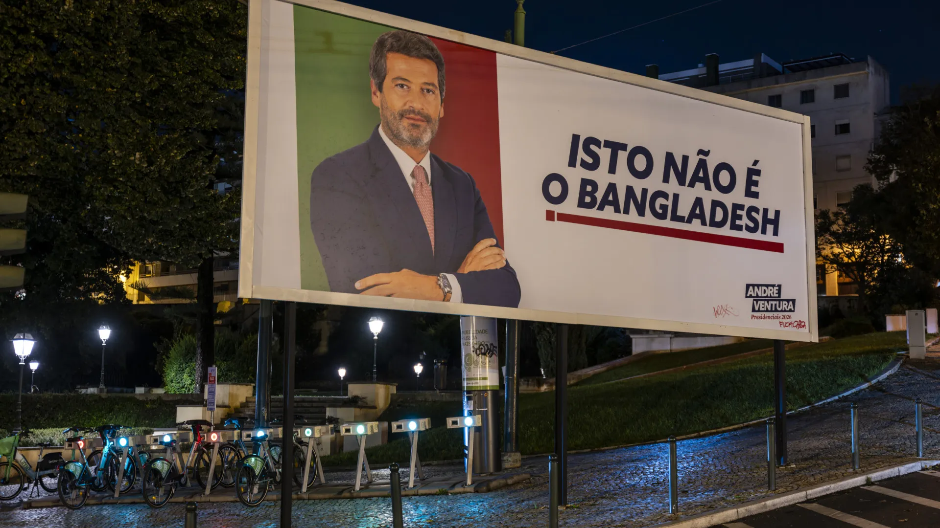 MP abre inquérito a cartazes do Chega sobre Bangladesh e ciganos