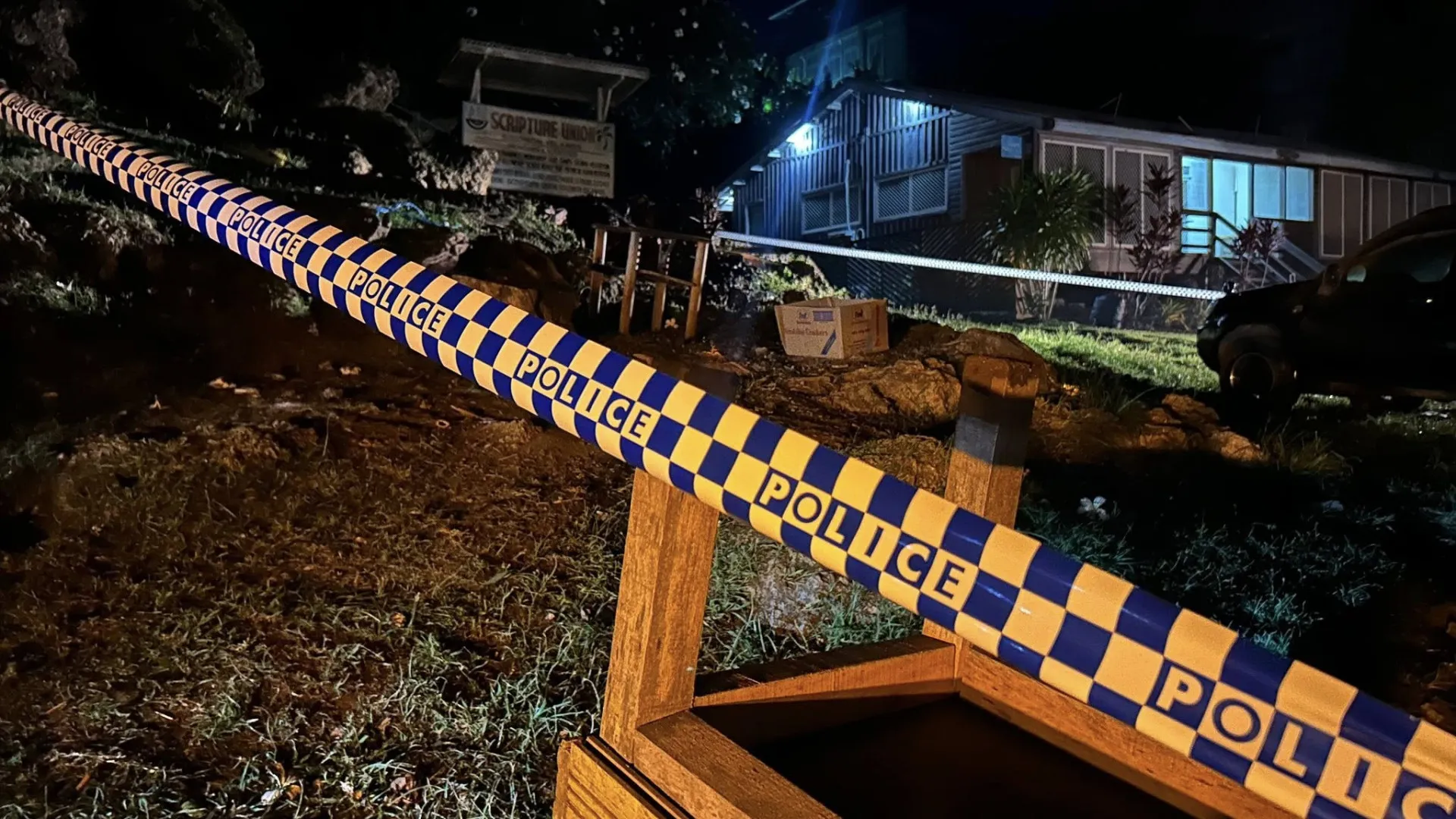 
                    Explosão de bomba da II Guerra Mundial faz um ferido nas Ilhas Salomão
                