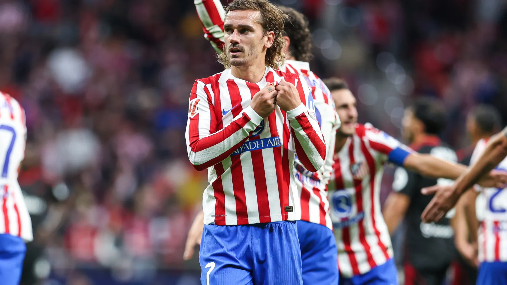 
                    Villarreal e Atlético de Madrid abrem a tarde da La Liga com goleadas
                