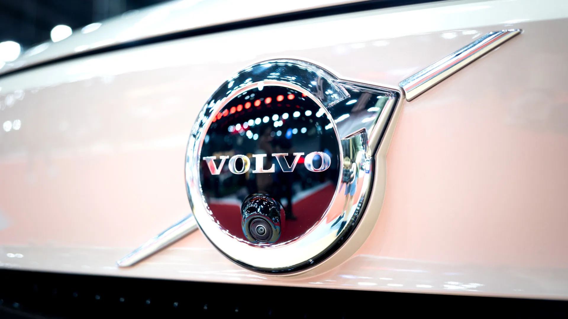 
                    Volvo precisa de híbridos plug-in que sirvam até ao fim da próxima década
                