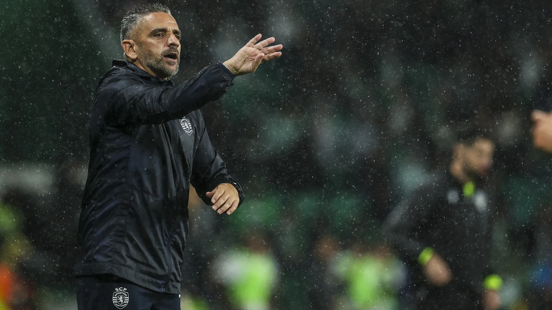 
                    'Carne toda no assador'. O onze provável do Sporting frente à Juventus
                