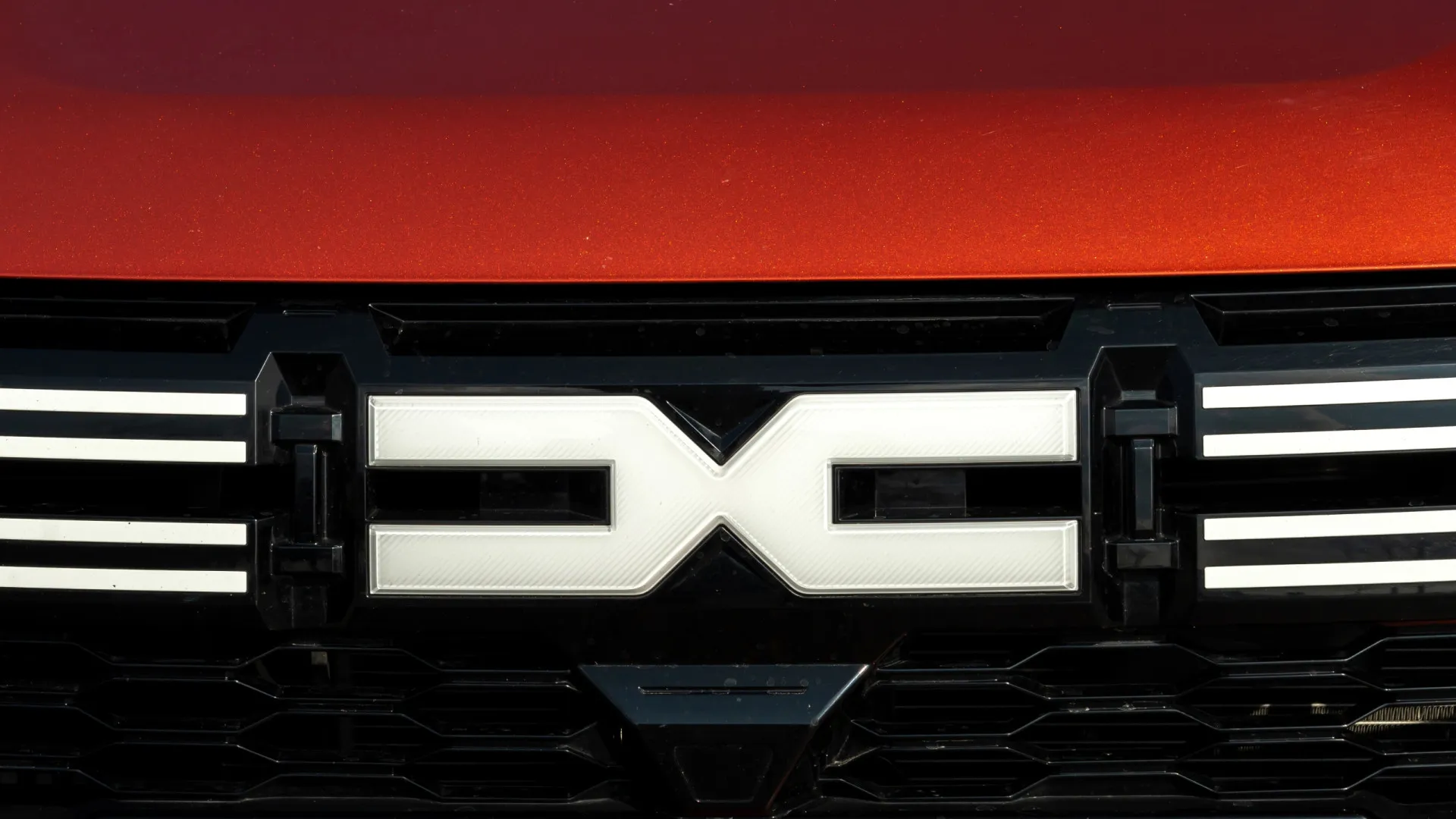 
                    Dacia quer expandir-se no segmento C e prepara rival para a Skoda
                