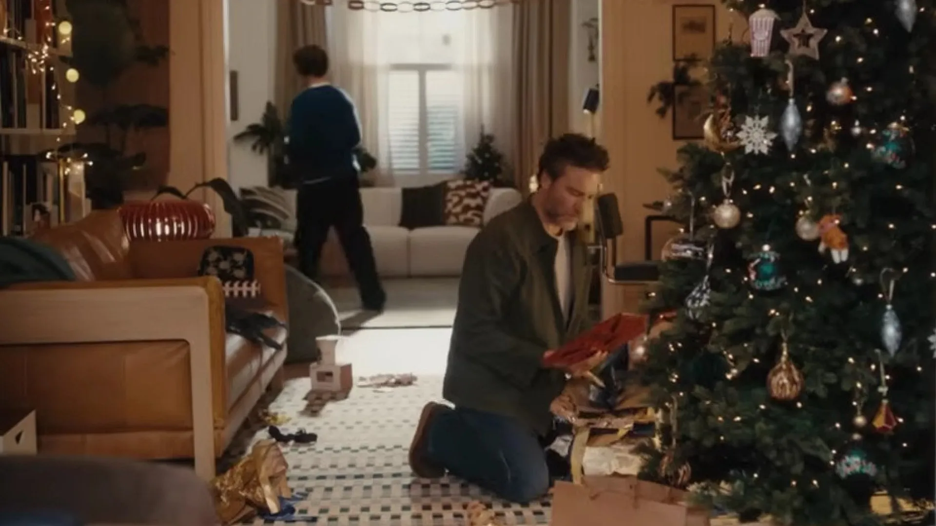 
                    Relação (perdida) entre pai e filho é a mensagem de Natal da John Lewis
                