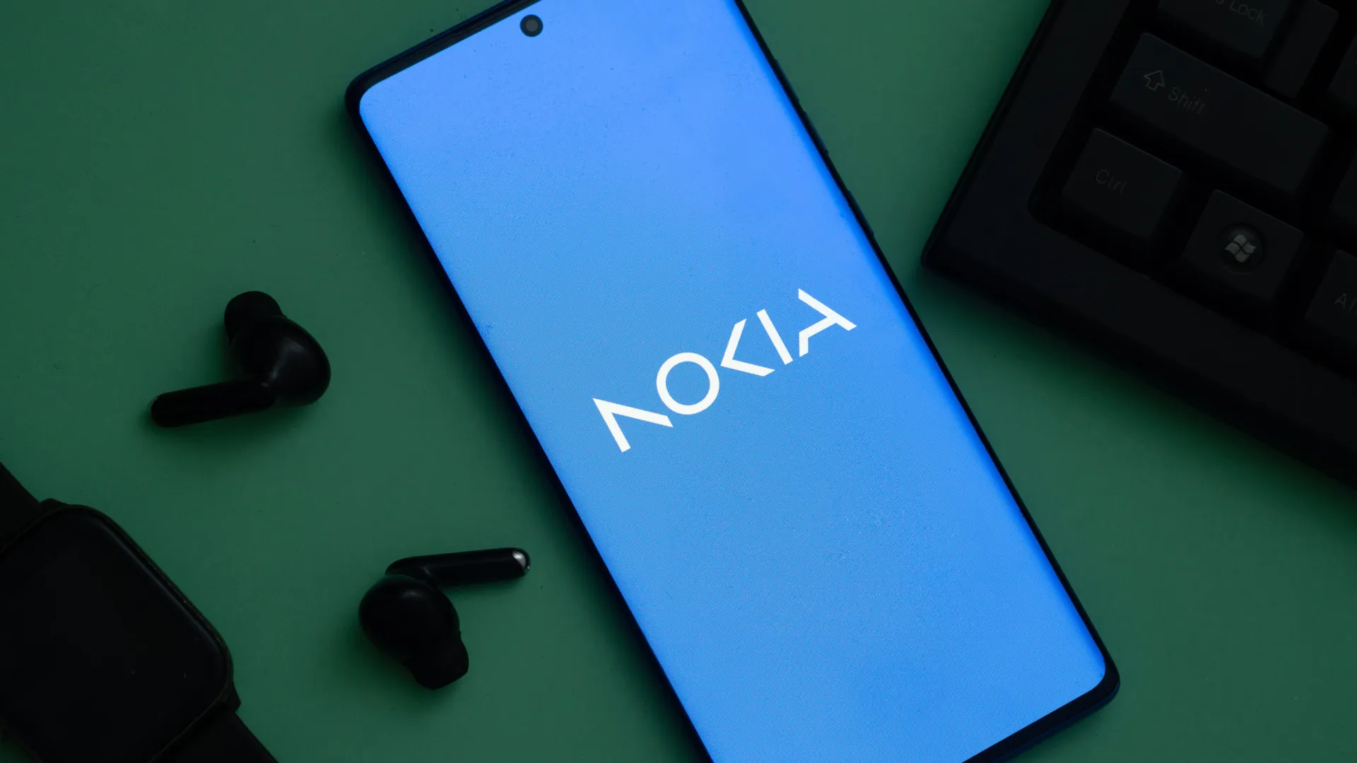 
                    Nokia apresenta pedido para abandonar Bolsa de Paris
                