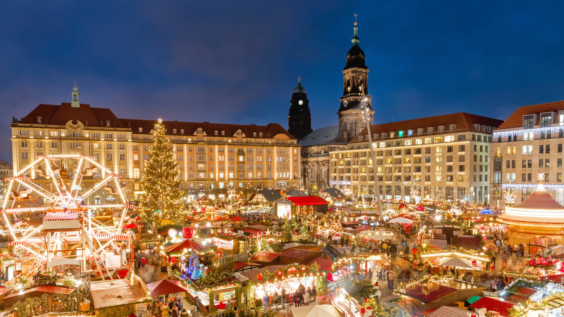 
                    Viagens: 10 mercados de Natal na Europa que estão quase a abrir
                