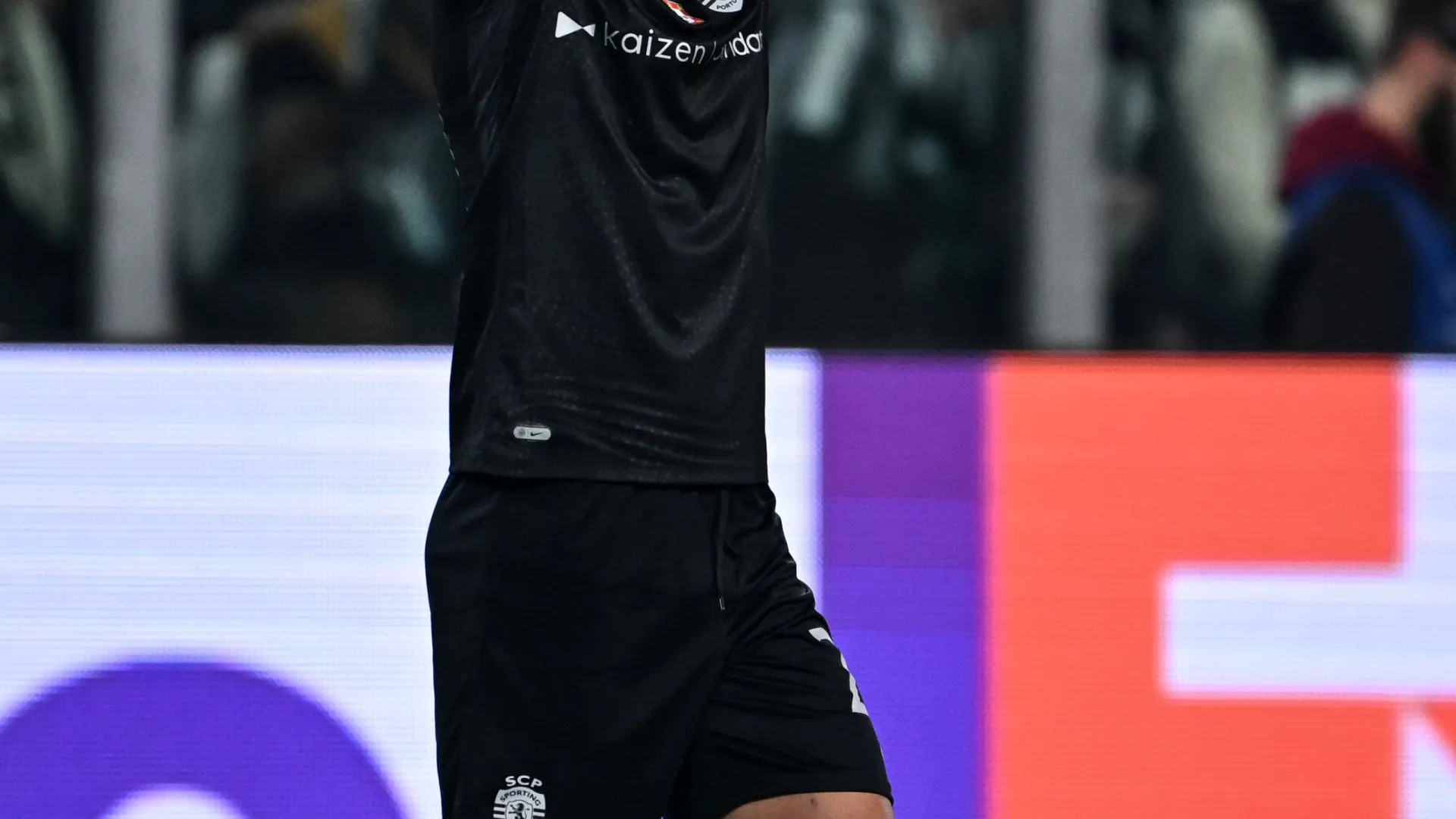 
                    Maxi Araújo satisfeito: 