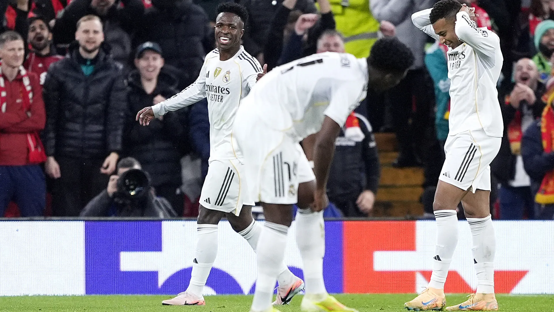 
                    Gareth Bale não poupa dupla de estrelas do Real Madrid: 