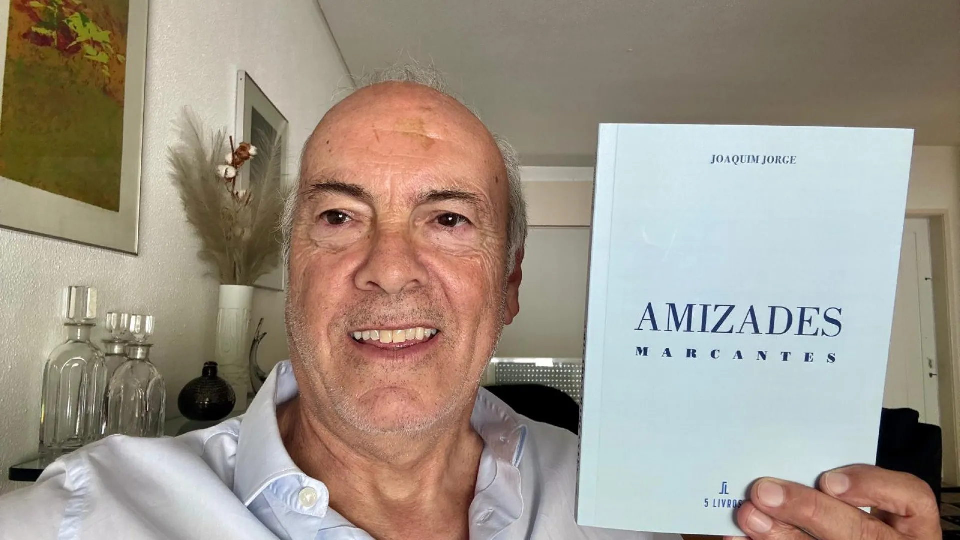 
                    Duologia. Fundador do Clube dos Pensadores lança 'Amizades marcantes'
                