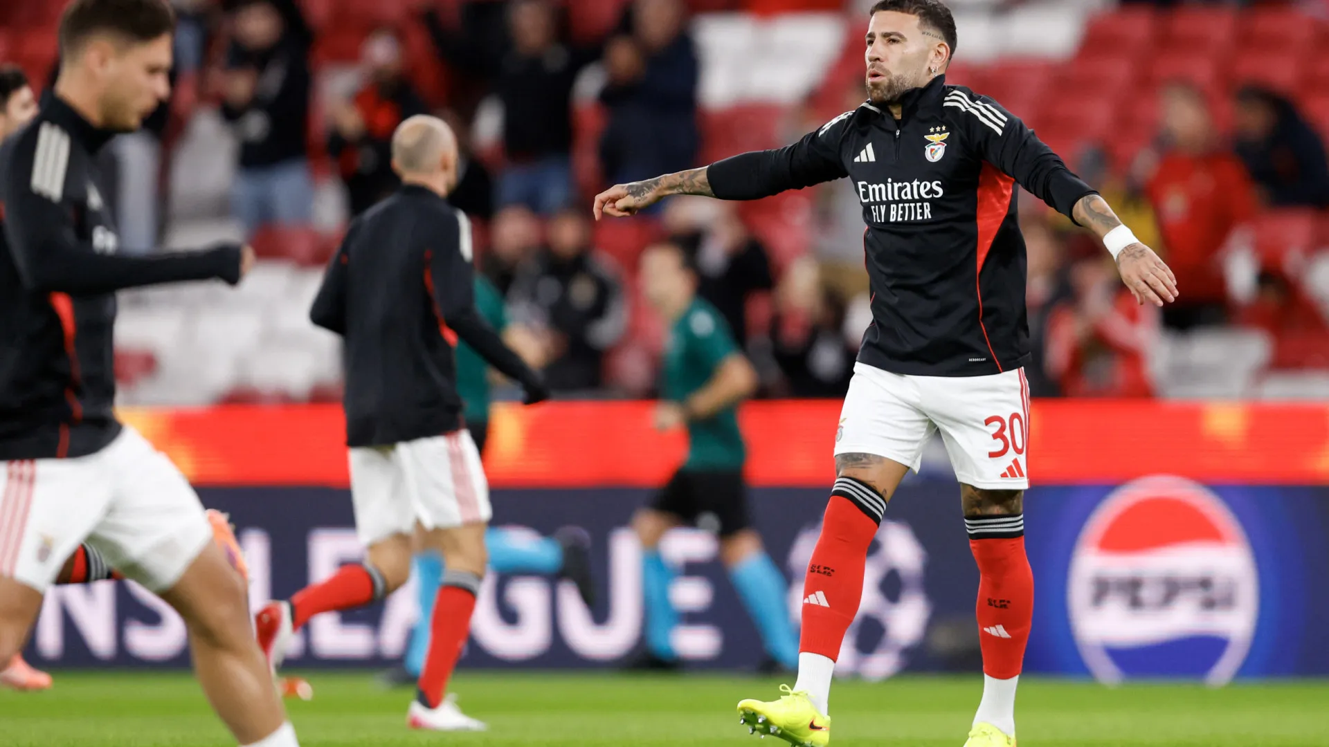 
                    EM DIRETO: Benfica recebe Bayer Leverkusen no Estádio da Luz
                