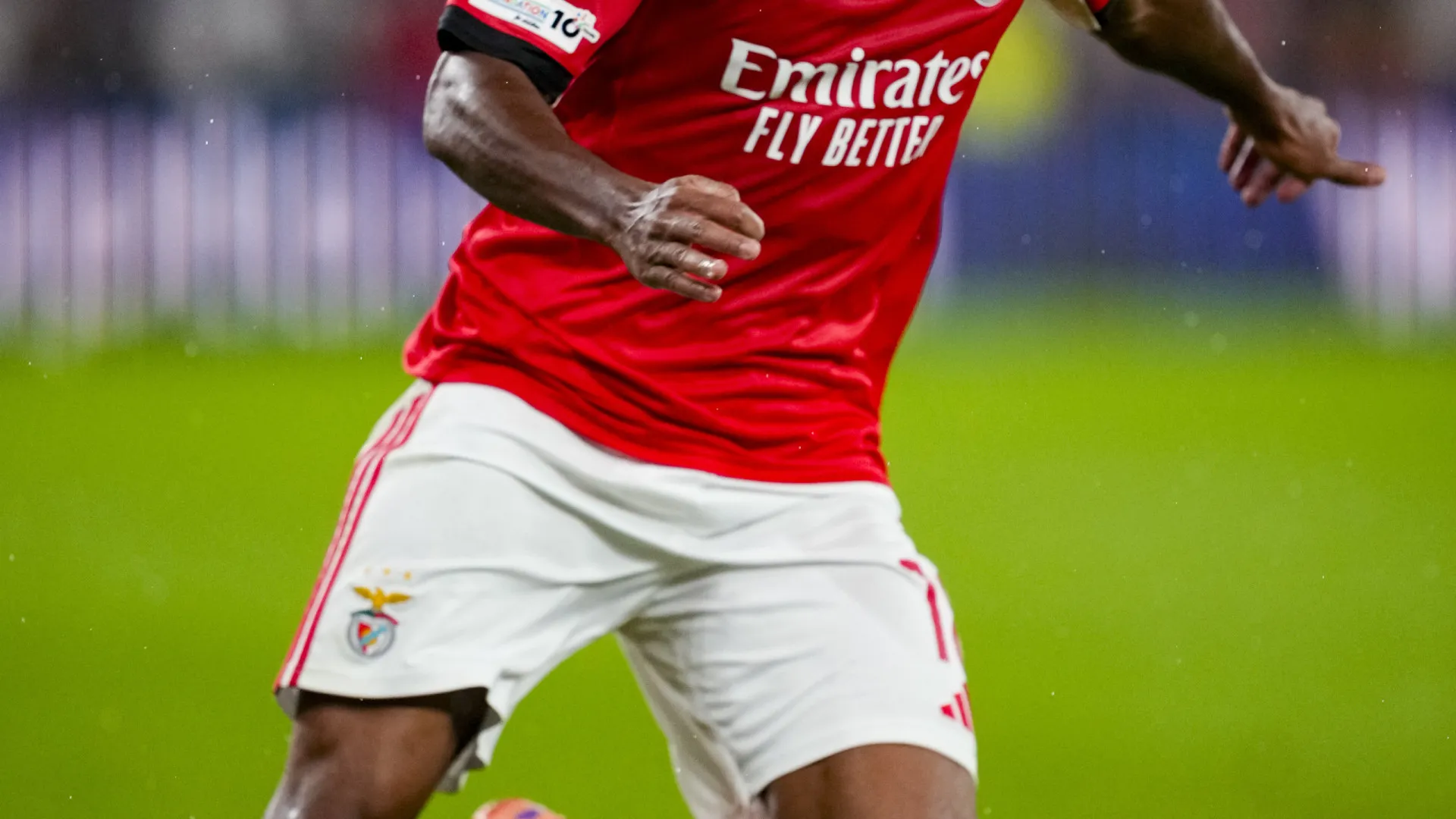 
                    Leandro Barreiro elogia exibição e agarra positivo: 