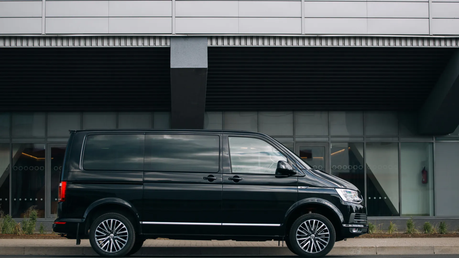 
                    Reino Unido: Condutores de furgões manifestam problemas de saúde mental
                