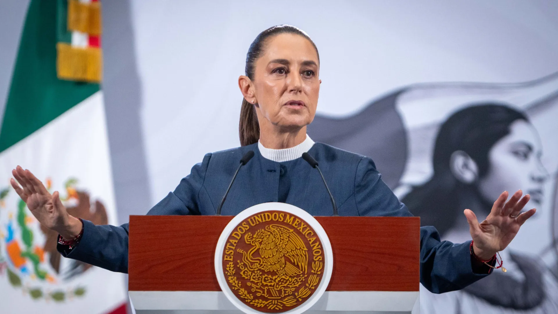 
                    Após assédio a Sheinbaum, México anuncia plano contra abuso de mulheres
                