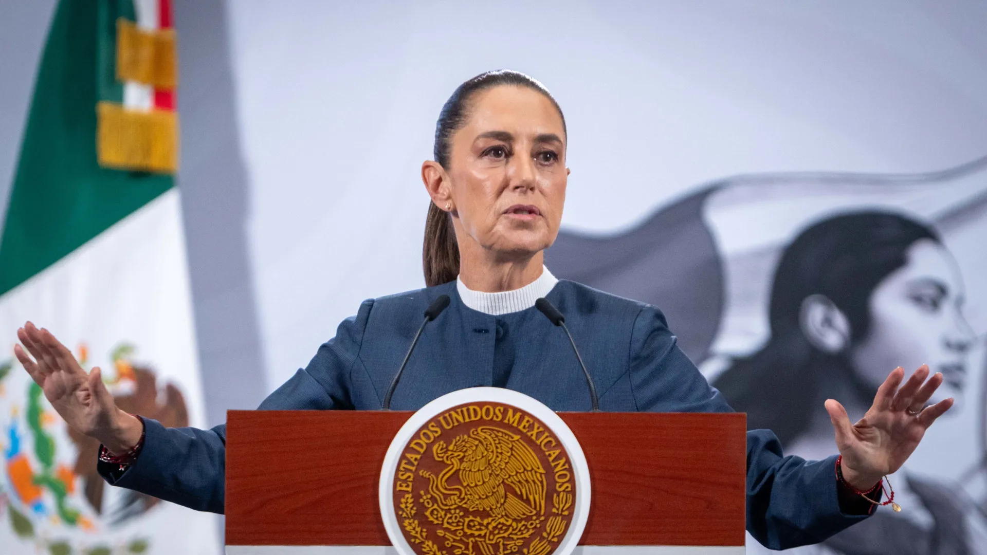 
                    Presidente mexicana promete doação financeira pessoal a Cuba
                