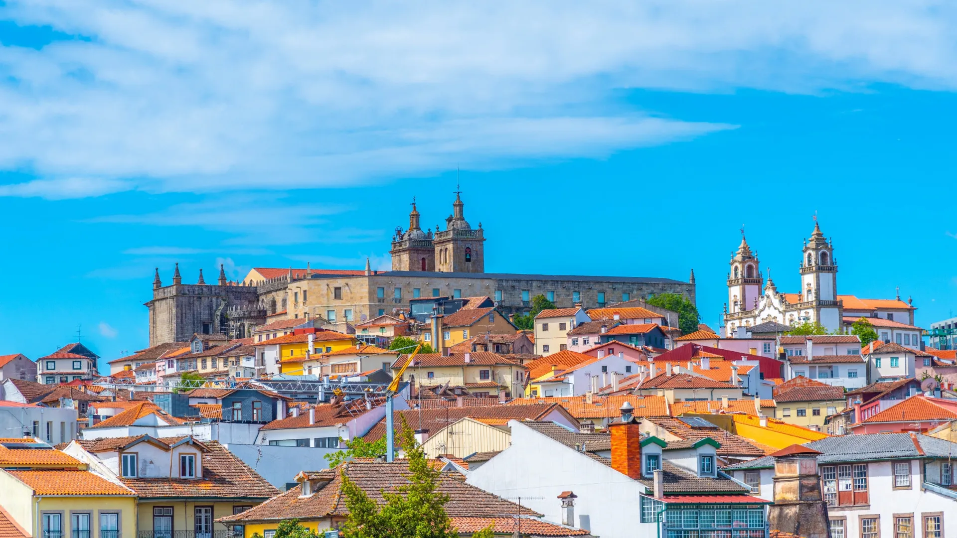 
                    Critical Software investe 320 mil euros e cria mais emprego em Viseu
                