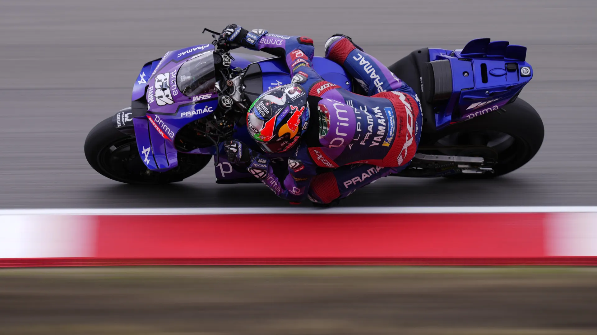 
                    Oliveira em 20.º no treino livre 1 do GP de Portugal e Márquez no topo
                