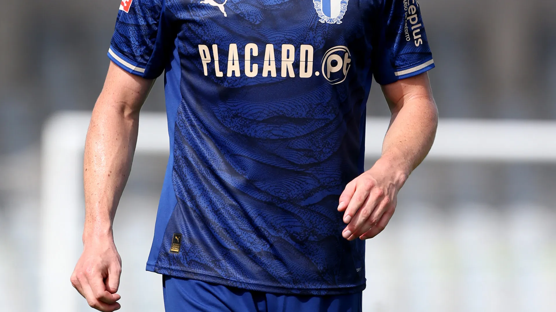 
                    Tom van de Looi avisa que Famalicão tem de igualar intensidade do FC Porto
                