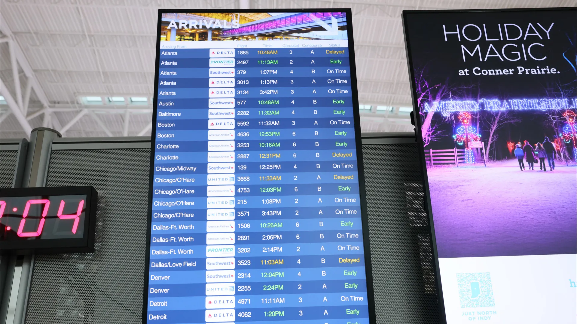 
                    Falta de controladores aéreos nos EUA leva a cancelamento de 1.000 voos 
                