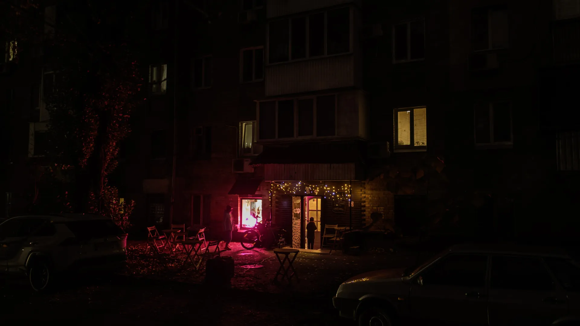 
                    Ataques russos na Ucrânia deixam 4 mortos (e cortes de energia no país)
                