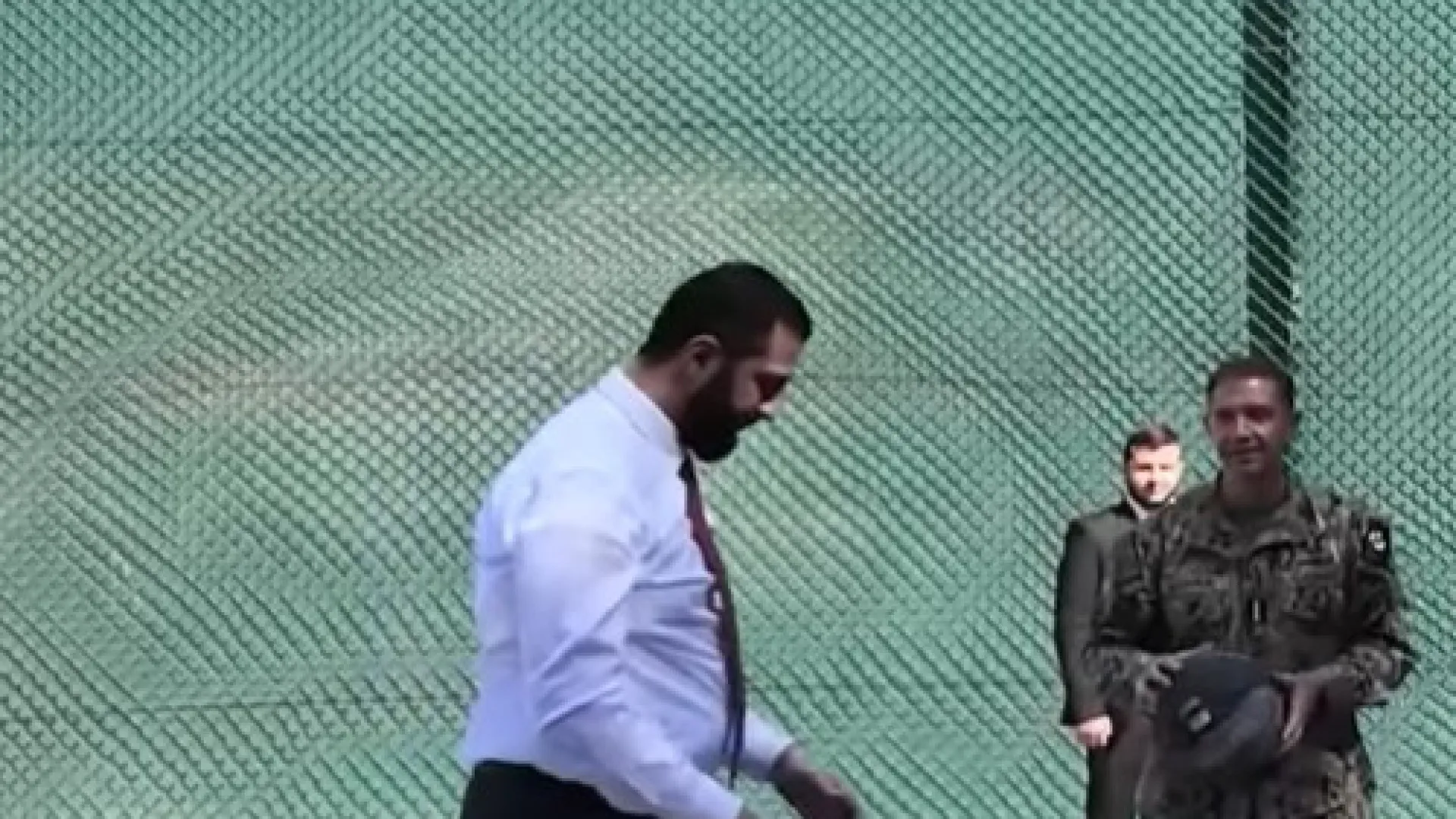 
                    Presidente sírio joga basquetebol nos EUA... antes de encontro com Trump
                