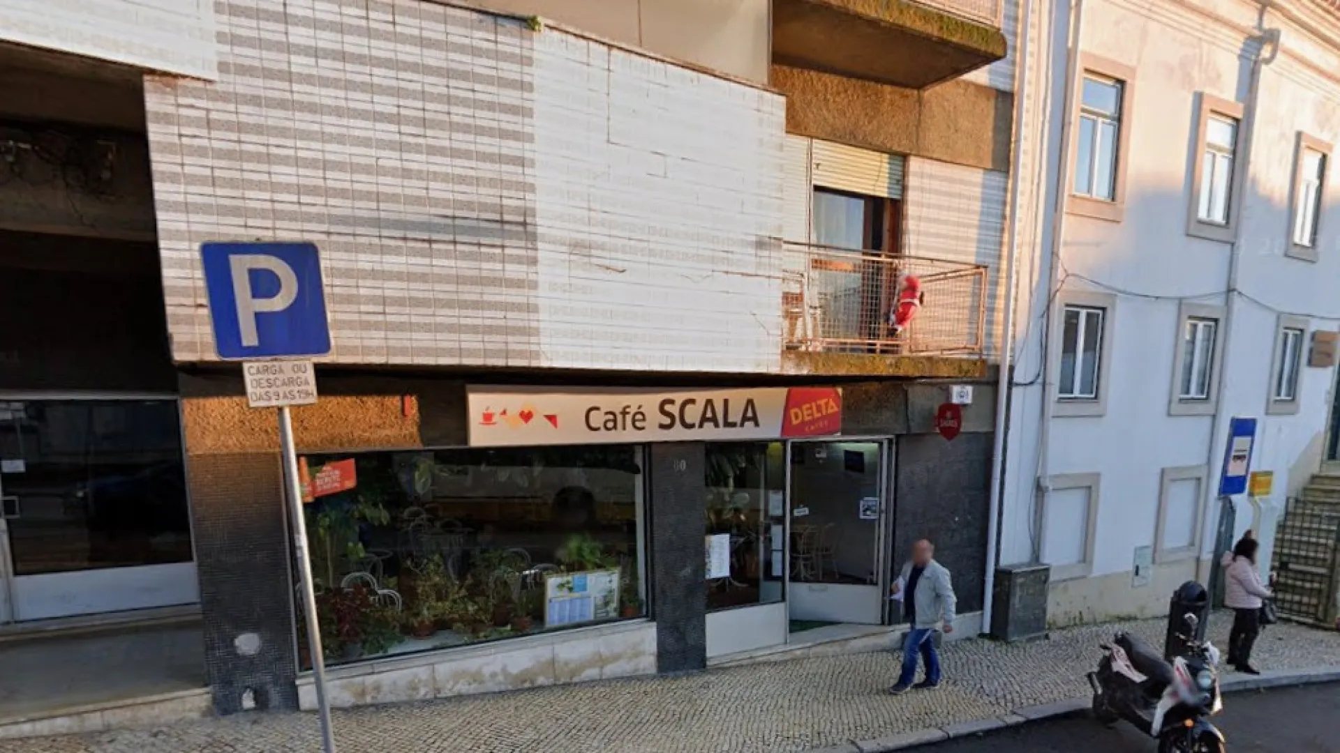 
                    Dono de café sequestrado durante assalto em Coimbra: 