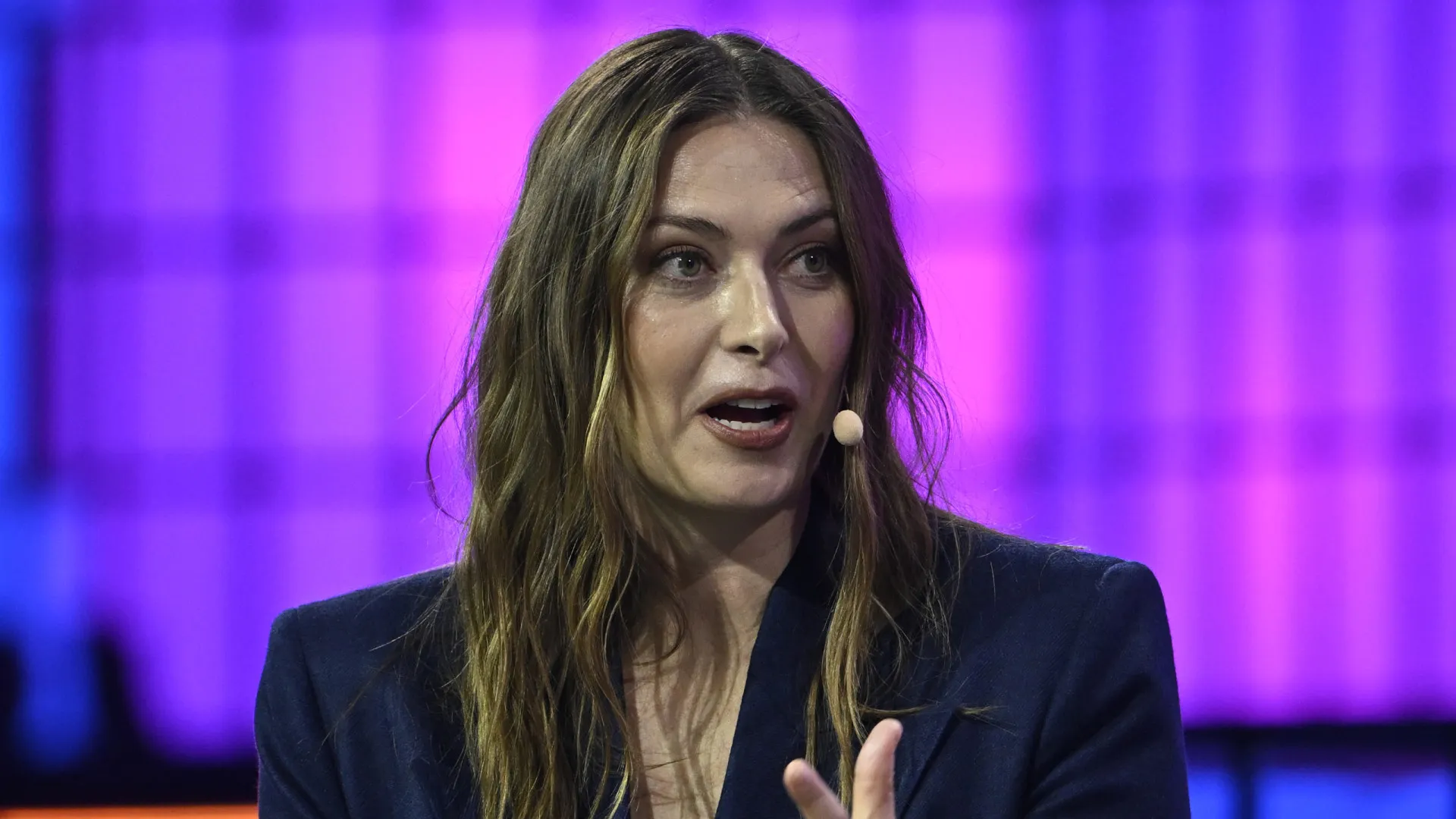 
                    Maria Sharapova incrédula com transformação tecnológica no ténis
                