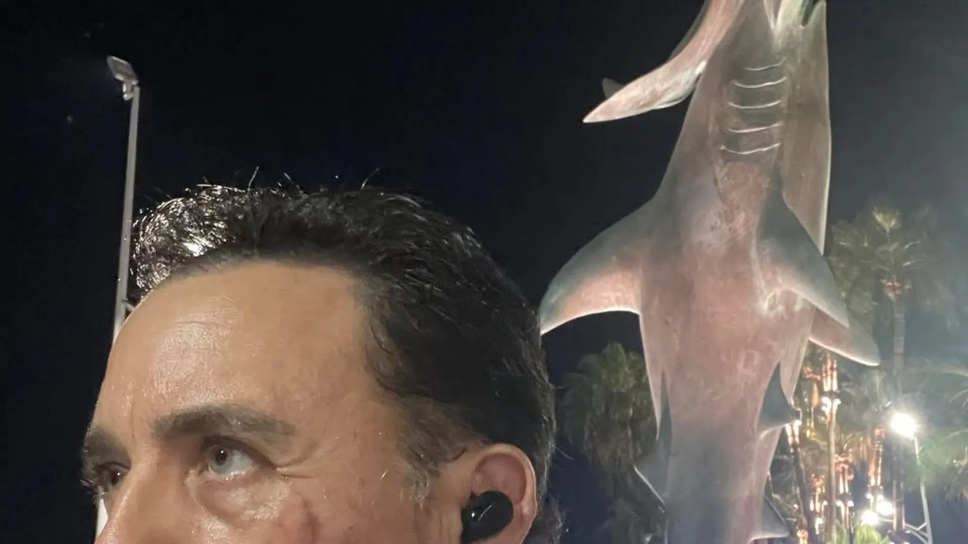 "Poupou-me a vida". Homem mordido na cabeça por tubarão na Costa Rica