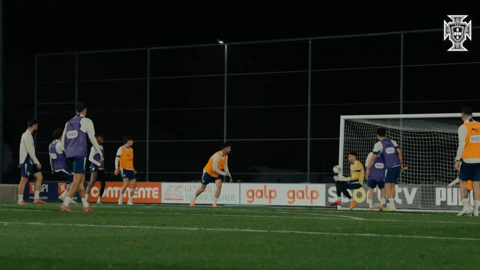 Renato Veiga bate Rui Silva e promove 'azia' de João Félix na seleção