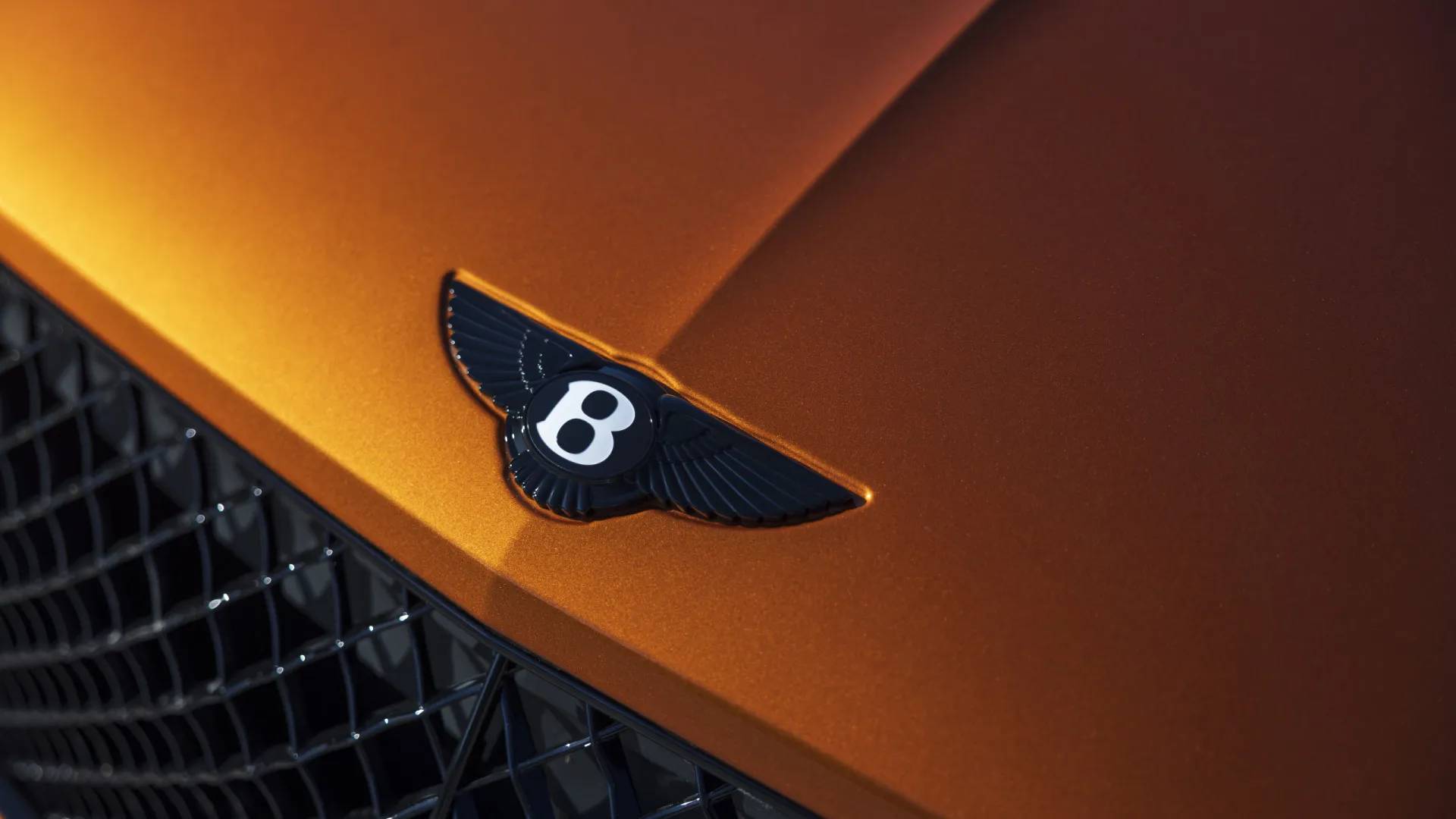 
                    Os Bentley Bentayga únicos de Cody Gakpo, o novo embaixador da marca
                