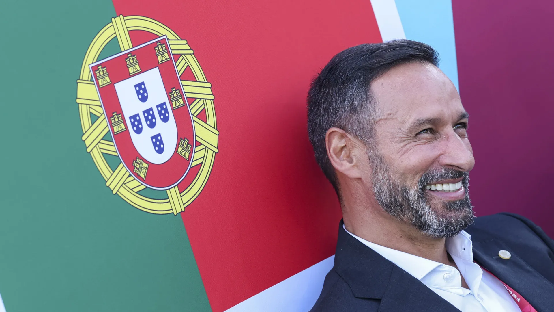 
                    Portugal tenta frente à Bélgica passagem aos 'oitavos' do Mundial
                