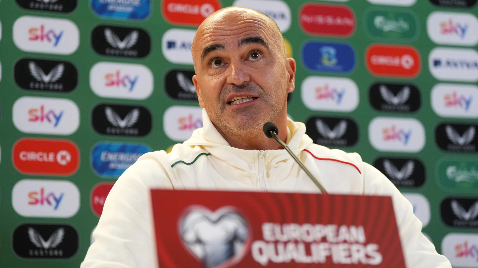 "Para esquecer". Martínez explica desaire e defende Cristiano Ronaldo