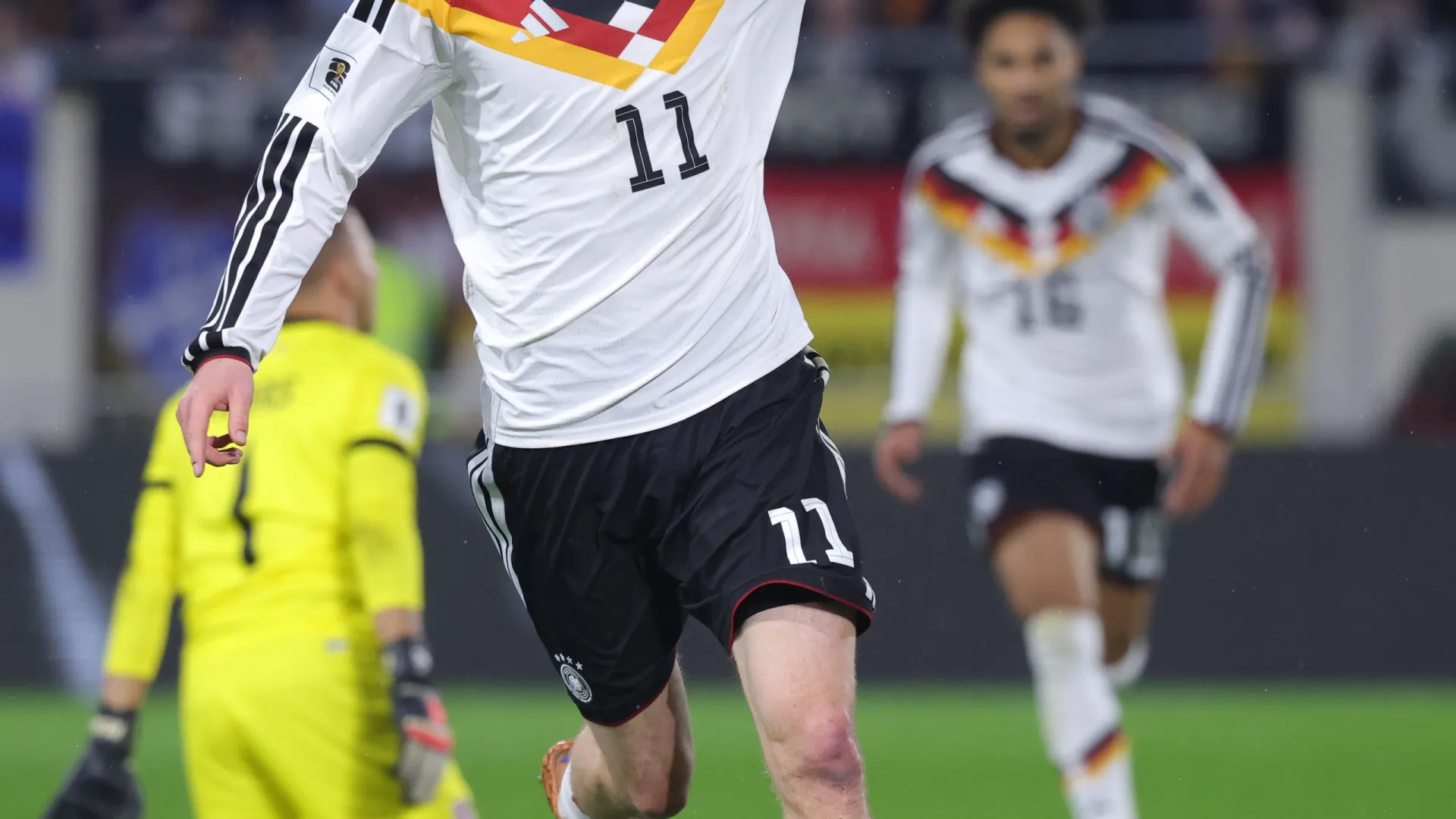 Woltemade coloca Alemanha a um passo do Mundial às custas de Barreiro