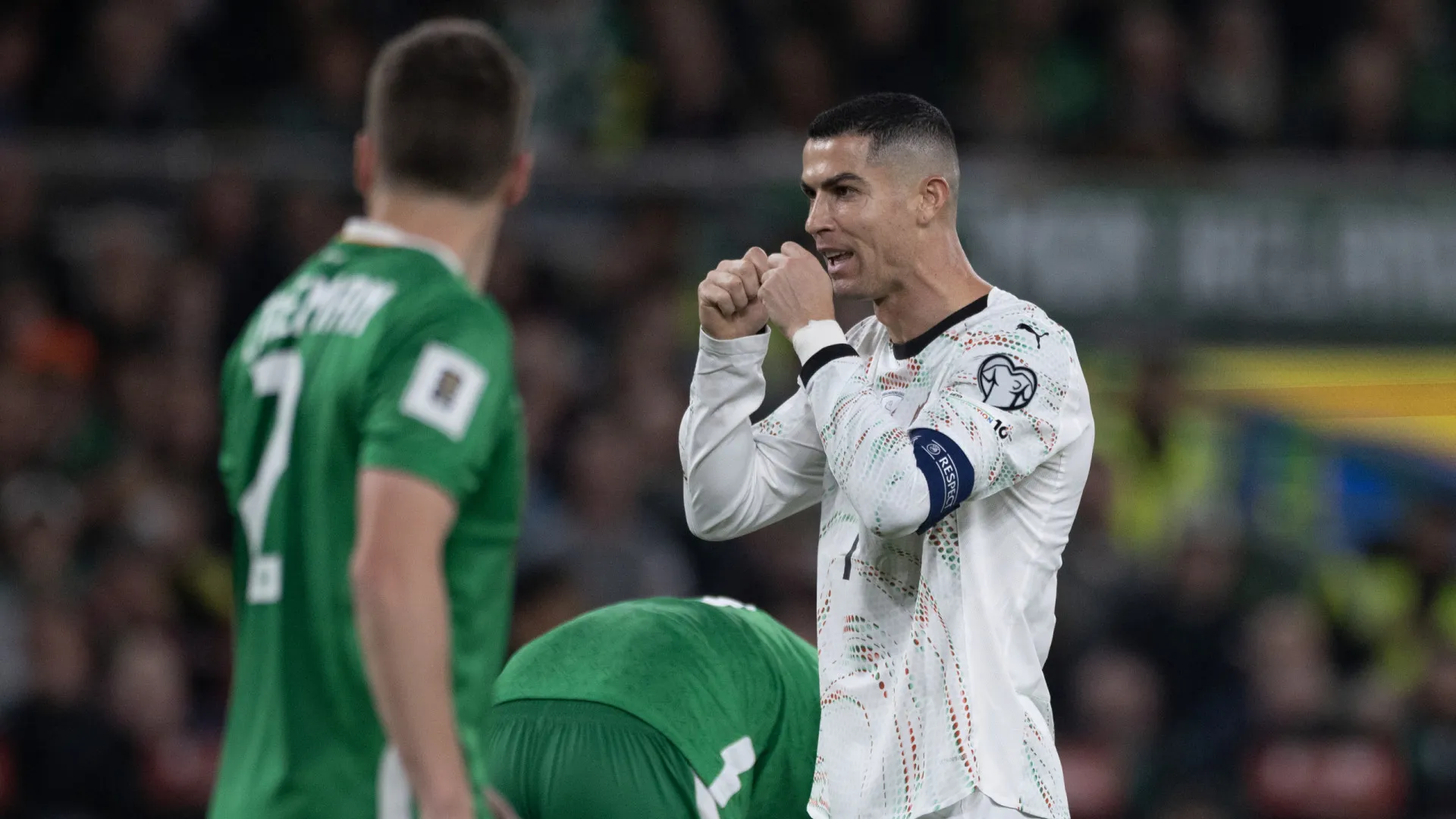 
                    Piers Morgan após expulsão de Cristiano Ronaldo: 