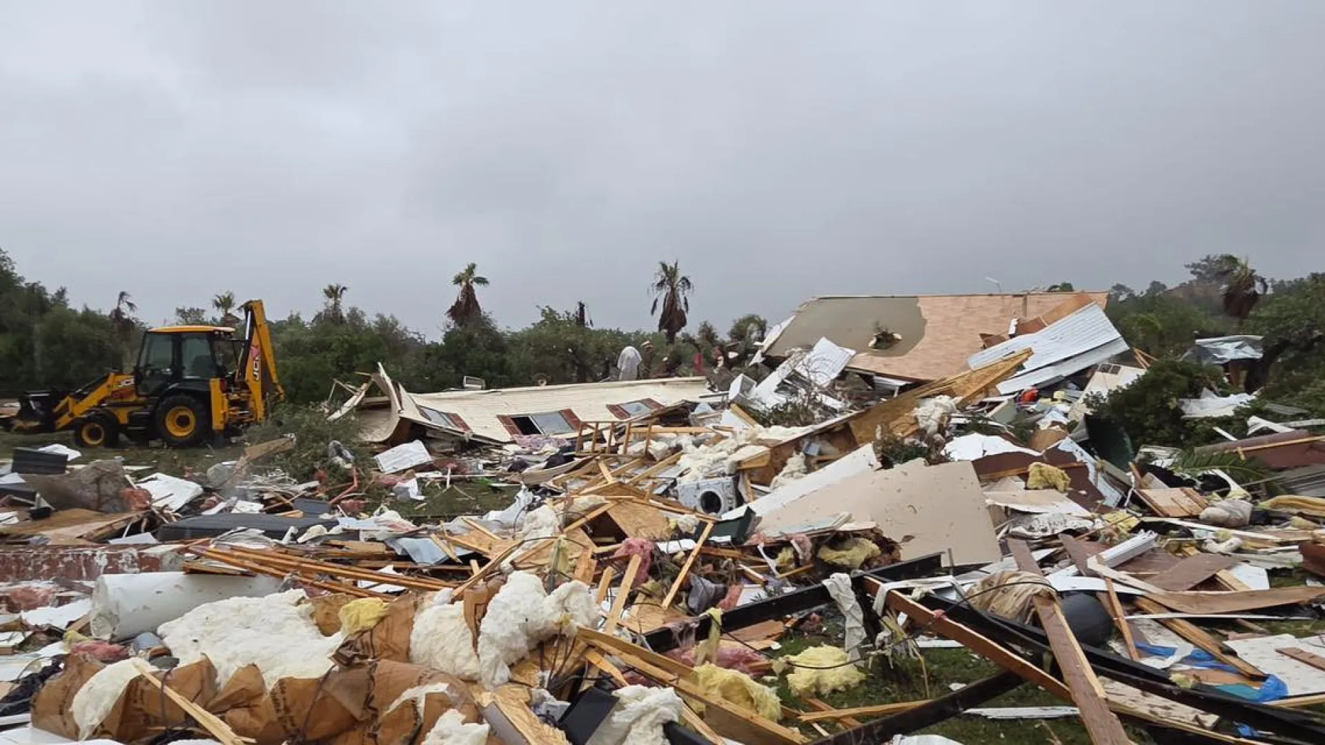 
                    Albufeira: Campismo deixa contactos para familiares e hóspedes afetados
                