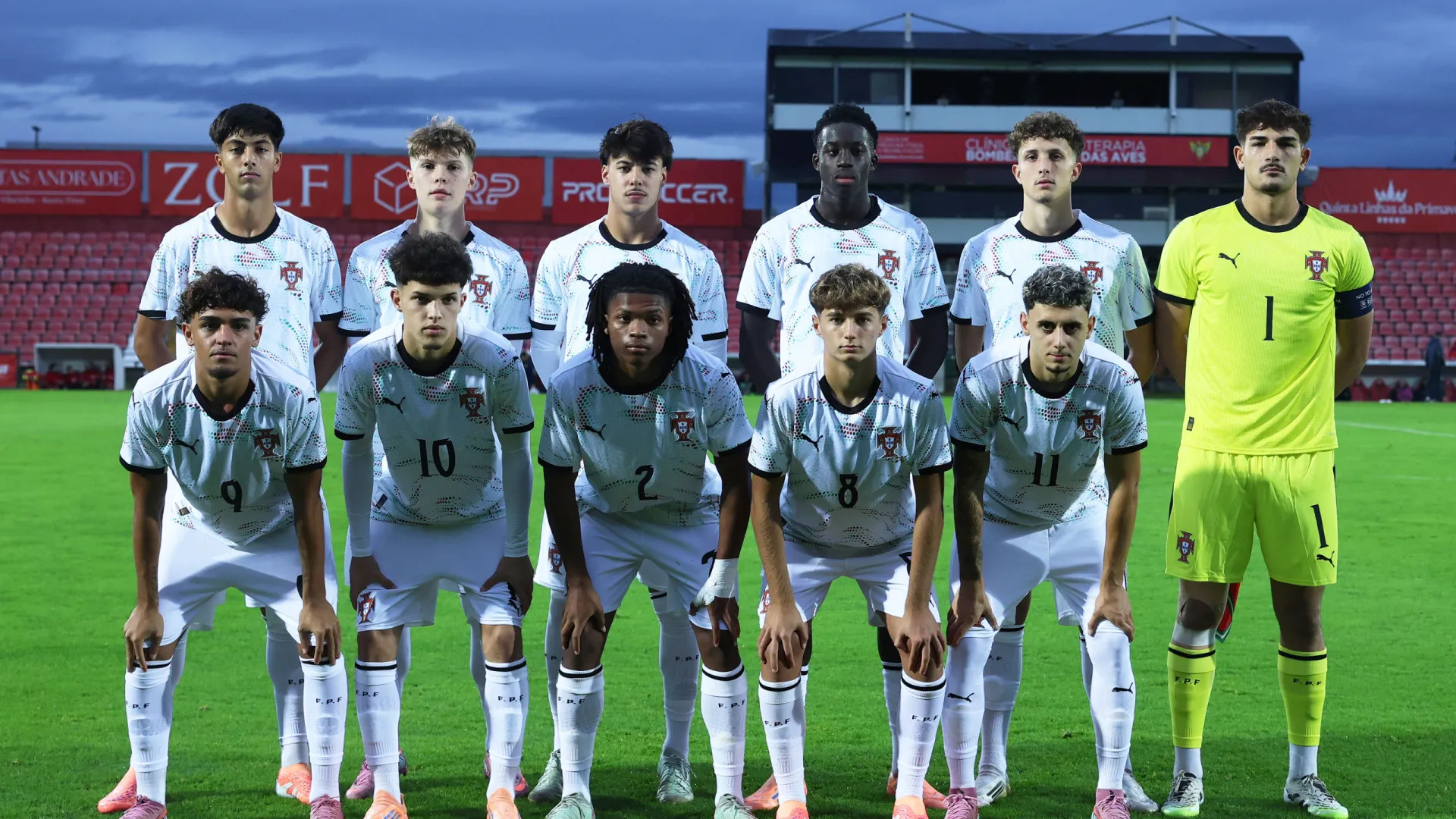 
                    Reação de campeão? Portugal goleia Macedónia e agarra liderança em sub-19
                