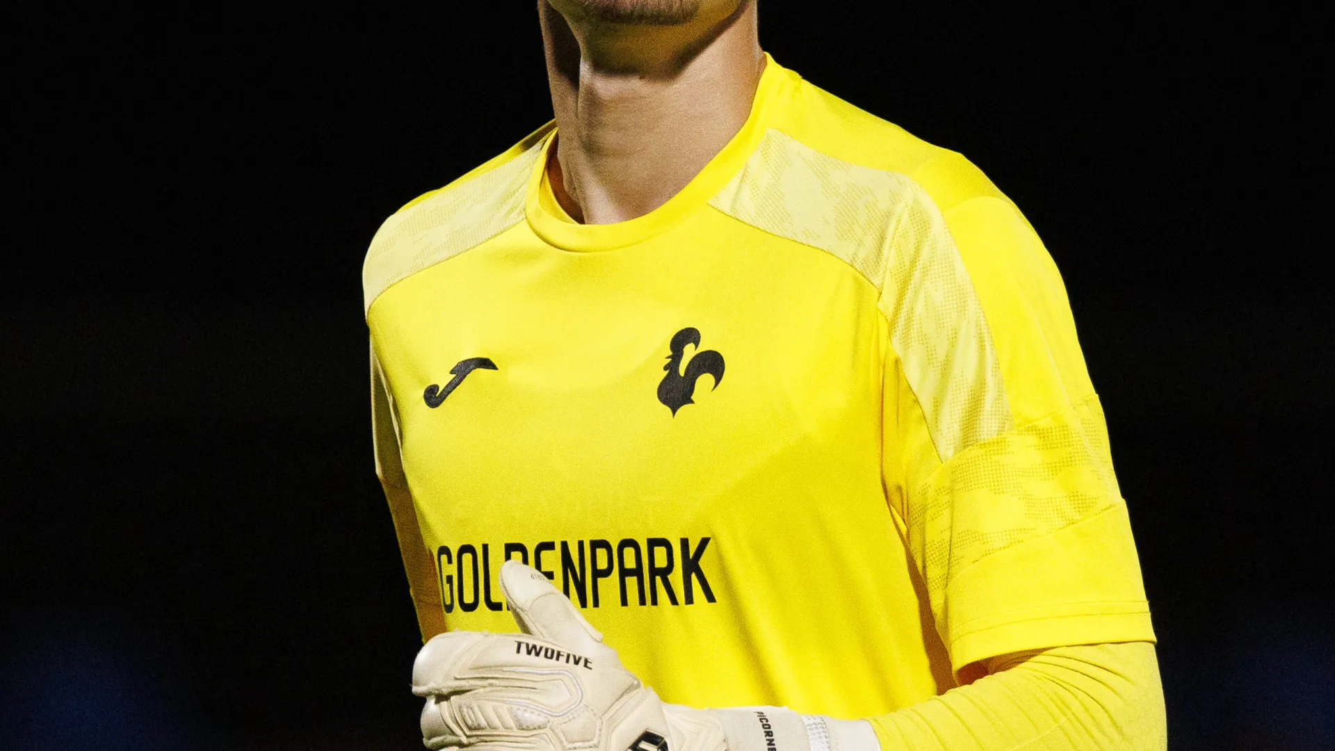 Oficial: Gil Vicente renova até 2029 com jovem sueco André Picornell